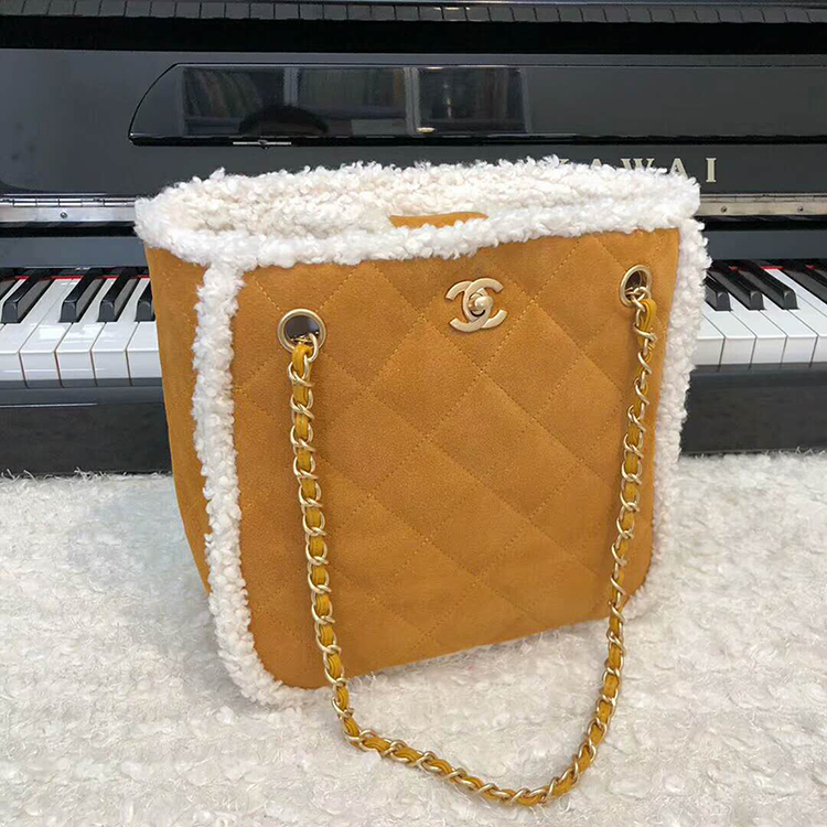 2019 Chanel shopping bag