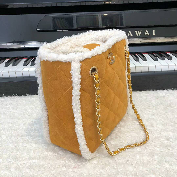 2019 Chanel shopping bag