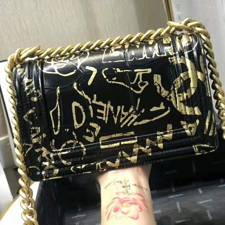 2019 Chanel small boy chanel handbag