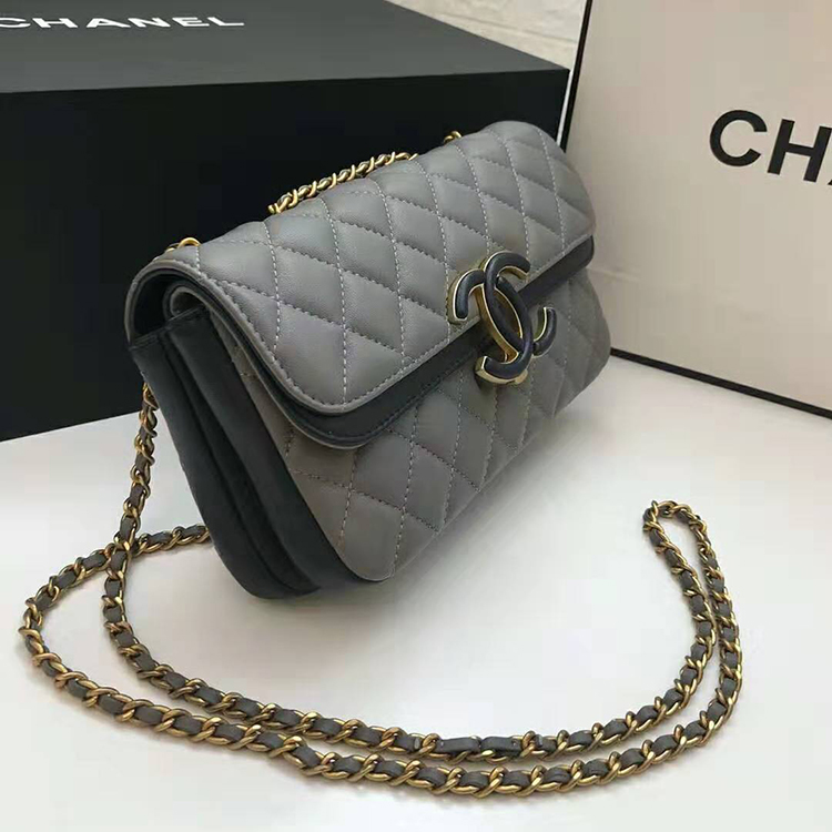 2019 Chanel small flap bag