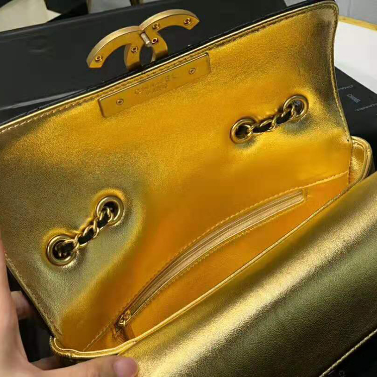 2019 Chanel small flap bag