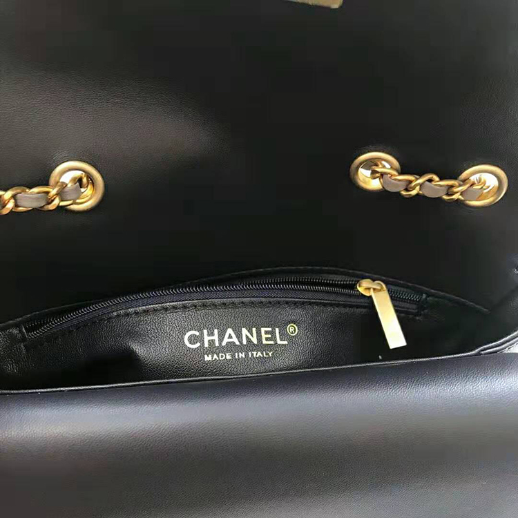 2019 Chanel small flap bag