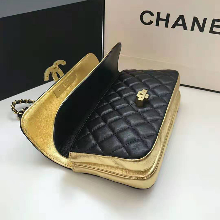 2019 Chanel small flap bag