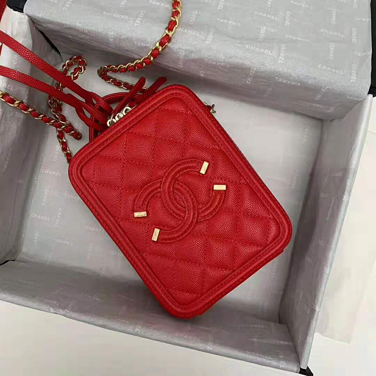 2019 Chanel vanity case