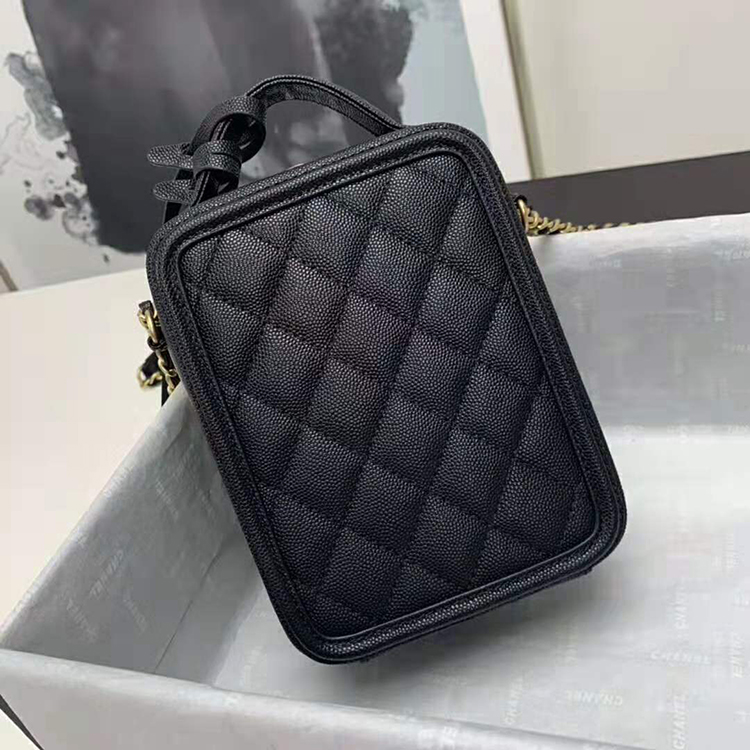 2019 Chanel vanity case