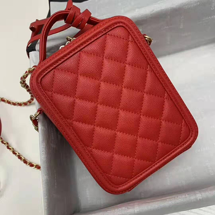 2019 Chanel vanity case