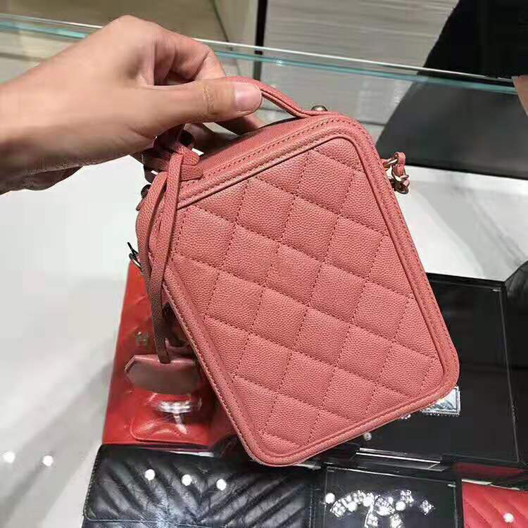 2019 Chanel vanity case