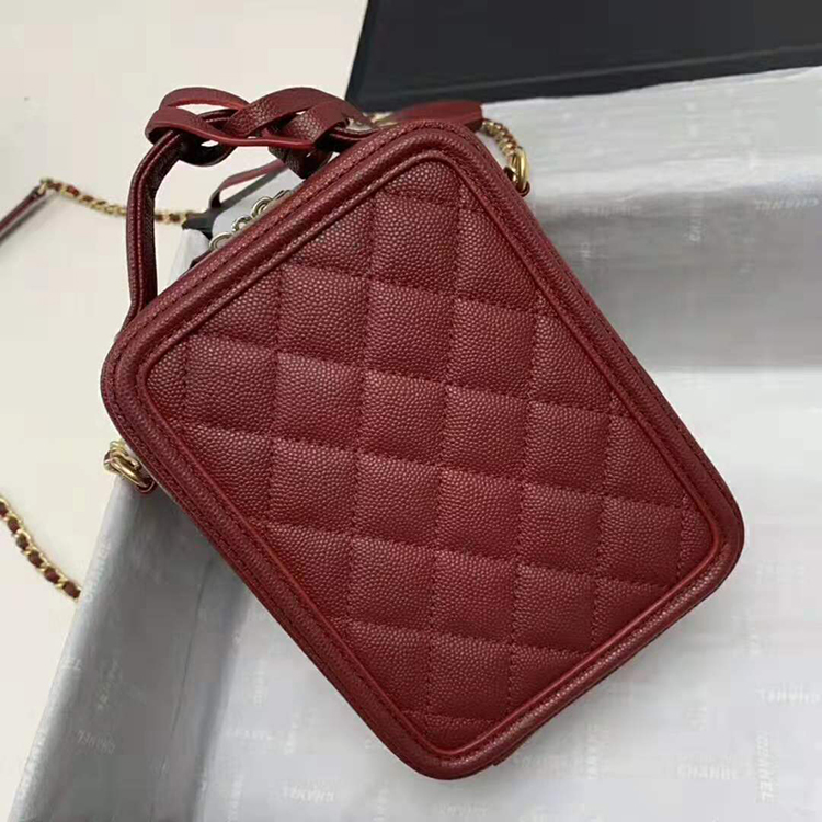 2019 Chanel vanity case