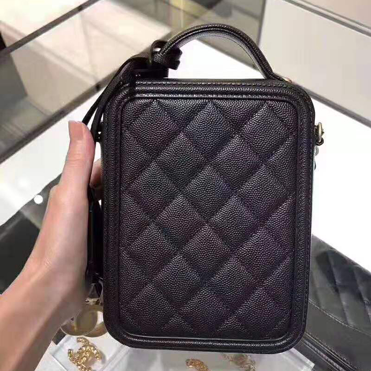 2019 Chanel vanity case