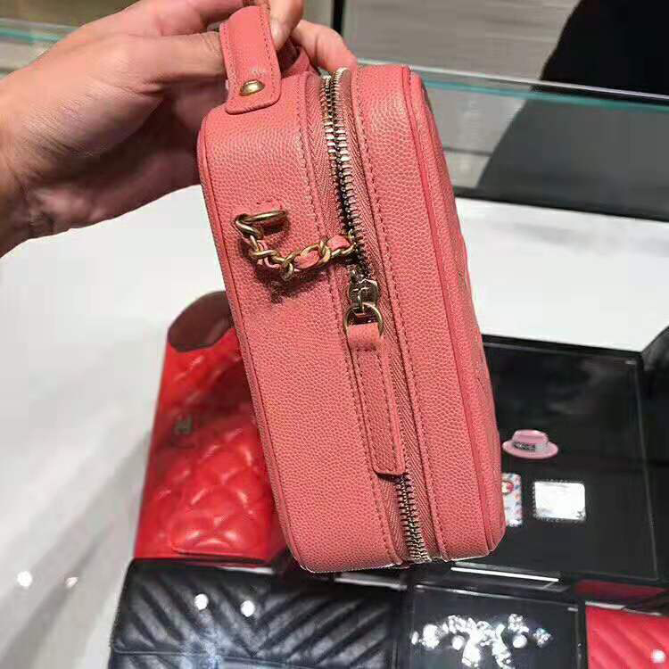 2019 Chanel vanity case