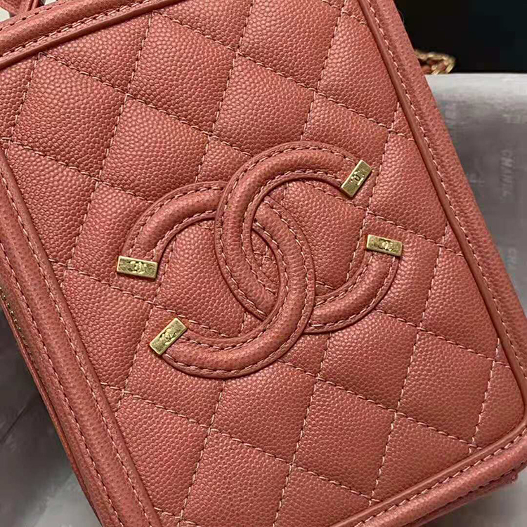 2019 Chanel vanity case