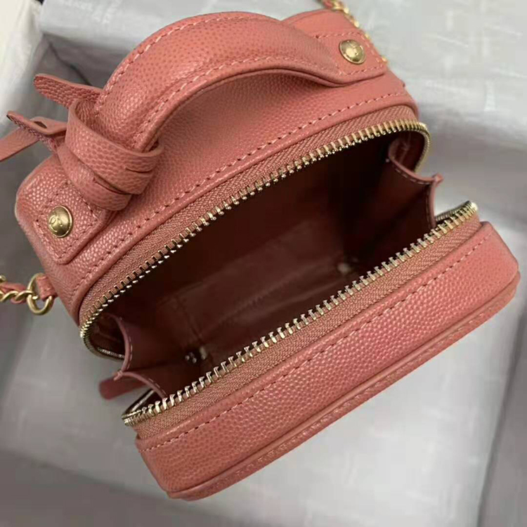 2019 Chanel vanity case