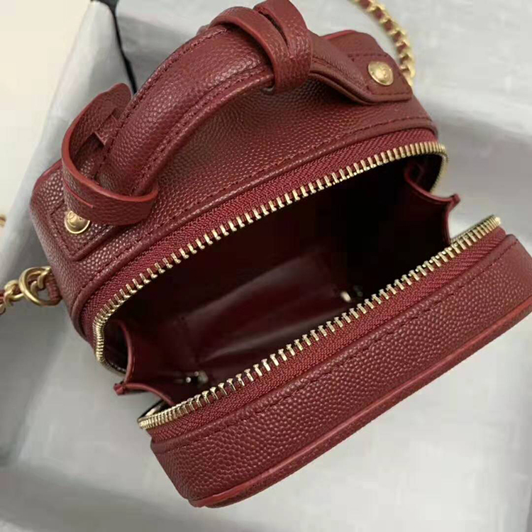 2019 Chanel vanity case