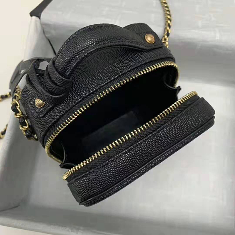 2019 Chanel vanity case