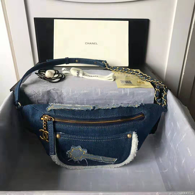 2019 Chanel waist bag