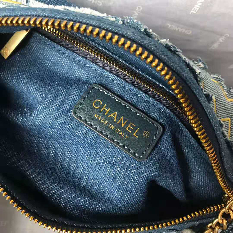 2019 Chanel waist bag