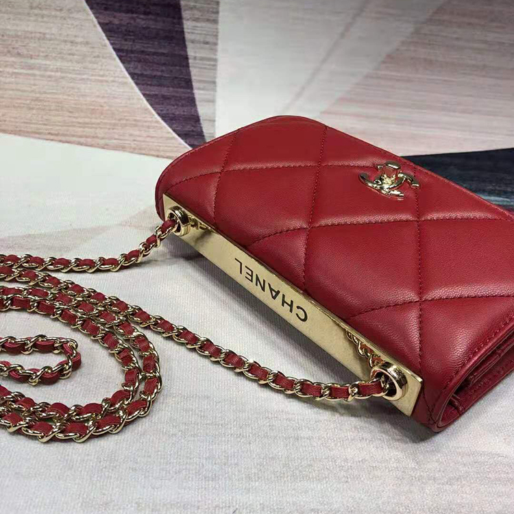 2019 Chanel wallet on chain