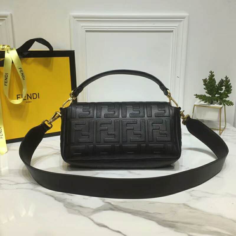 2019 Fendi Baguette