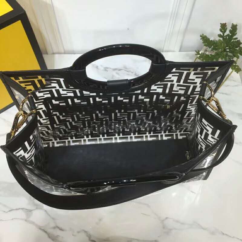 2019 Fendi RUNAWAY SHOPPER