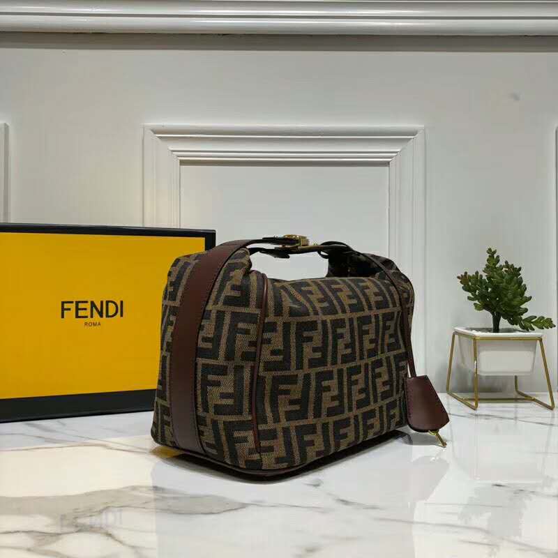 2019 Fendi vintage Cosmetic bag