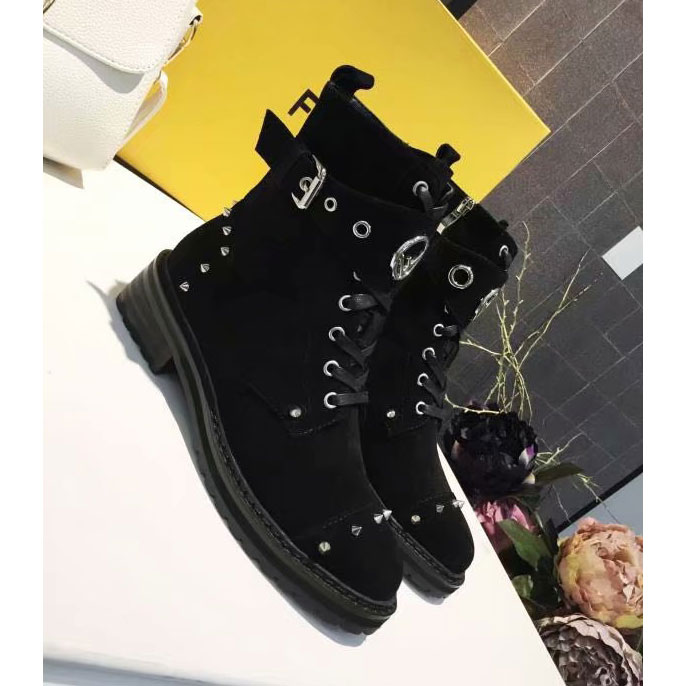 2019 Fendi women Boots in Nubuck Leather