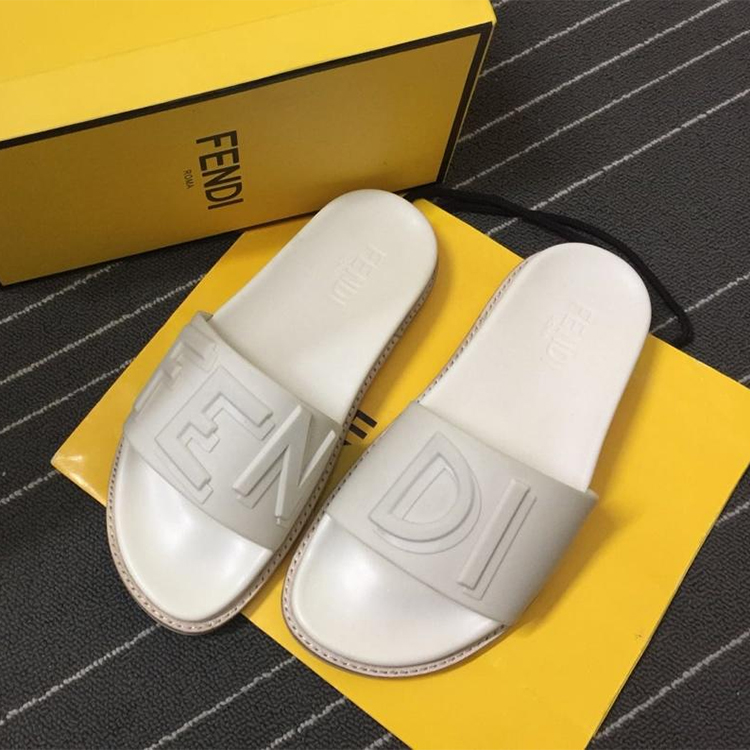 2019 Fendi women Flat Slipper