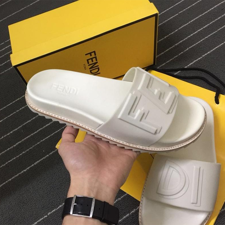 2019 Fendi women Flat Slipper