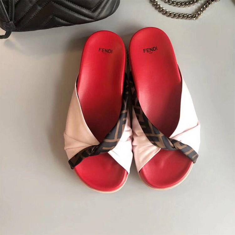 2019 Fendi women Slipper