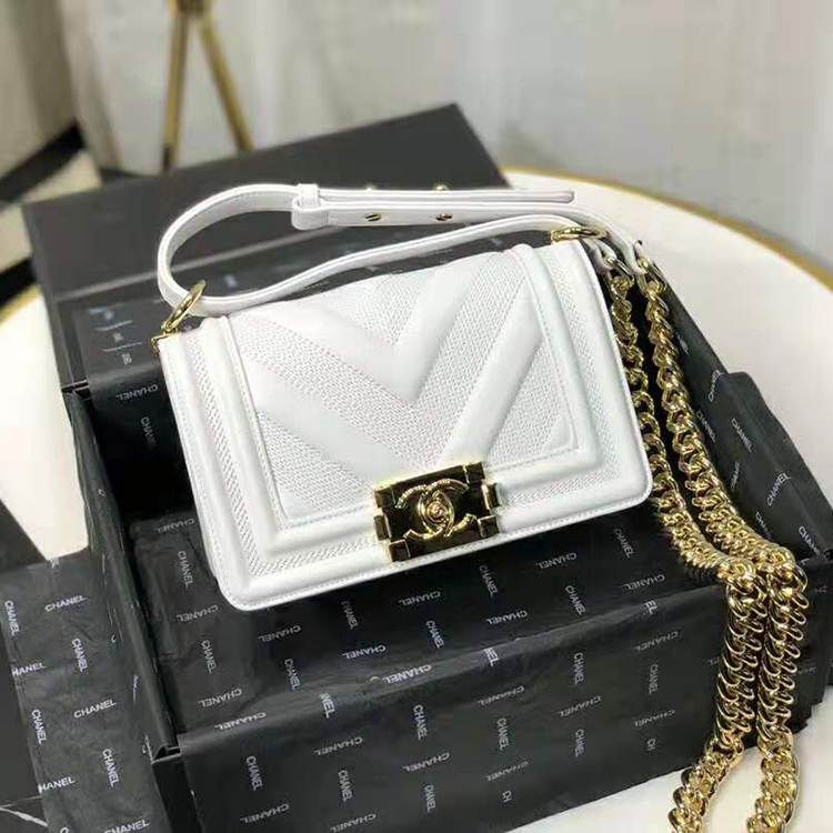 2019 Le Boy Chanel Flap Shoulder Bag