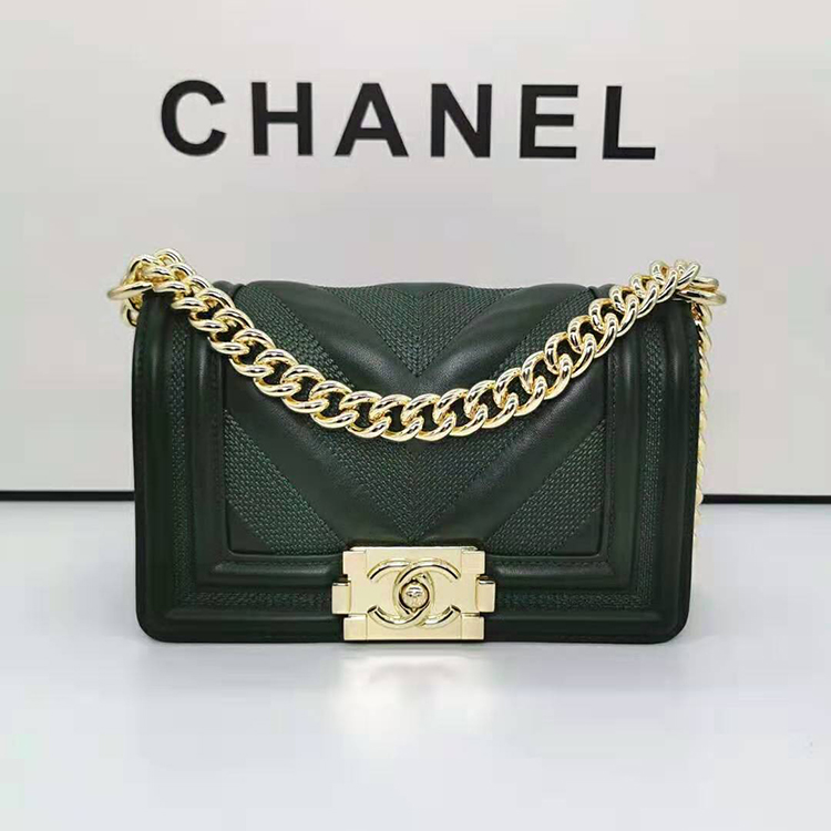 2019 Le Boy Chanel Flap Shoulder Bag