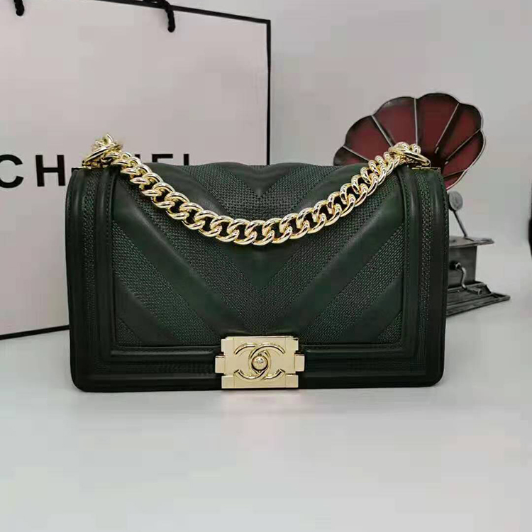 2019 Le Boy Chanel Flap Shoulder Bag