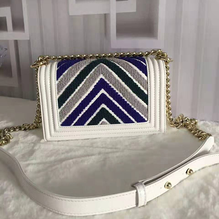 2019 Le Boy Chanel Flap Shoulder Bag