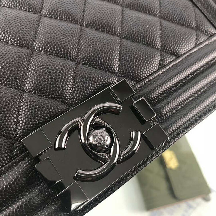 2019 Le Boy Chanel Flap Shoulder Bag