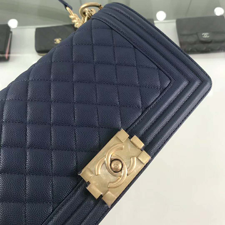 2019 Le Boy Chanel Flap Shoulder Bag