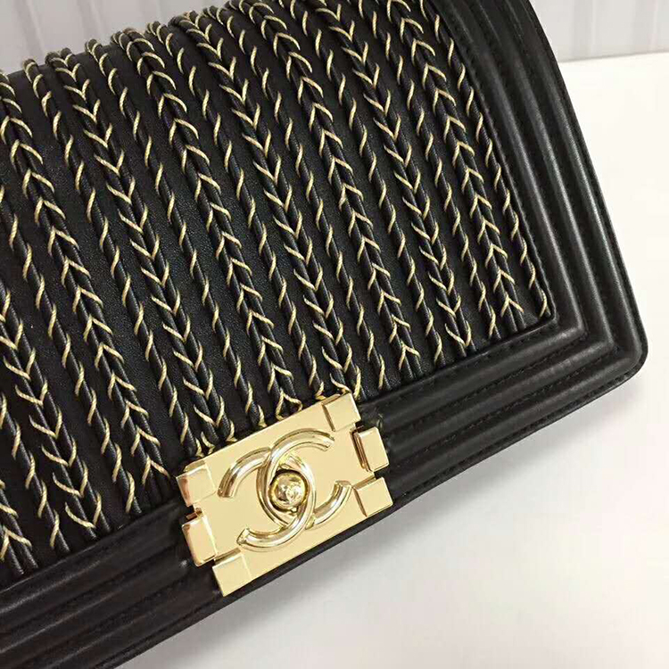 2019 Le Boy Chanel Flap Shoulder Bag