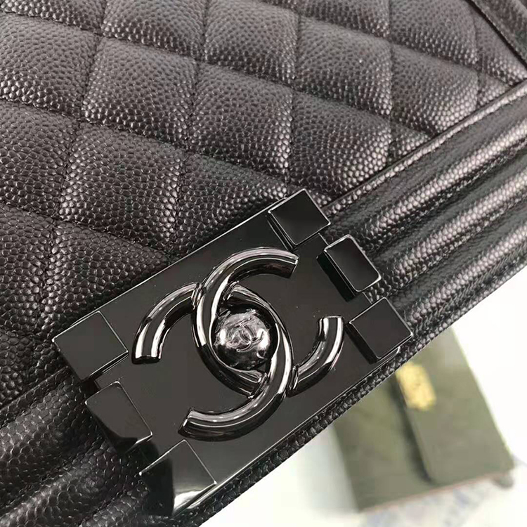 2019 Le Boy Chanel Flap Shoulder Bag