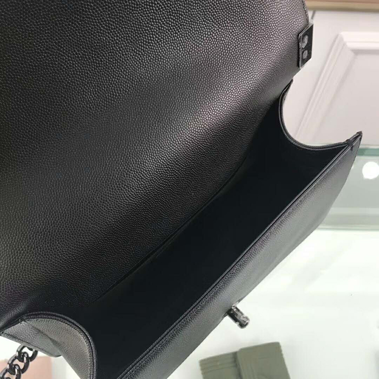 2019 Le Boy Chanel Flap Shoulder Bag