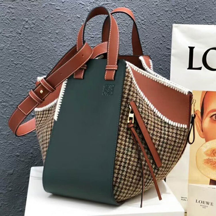 2019 Loewe Hammock Medium Bag