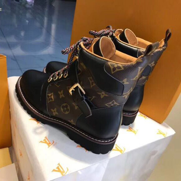 2019 Louis vitton women Boots