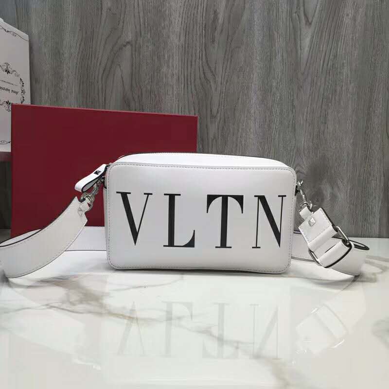 2019 VALENTINO BAG