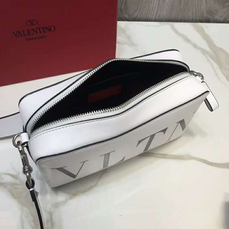 2019 VALENTINO BAG