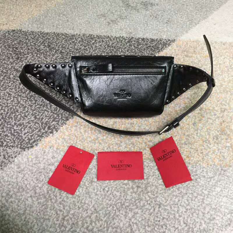 2019 VALENTINO FREE ROCKSTUD SPIKE BELT BAG