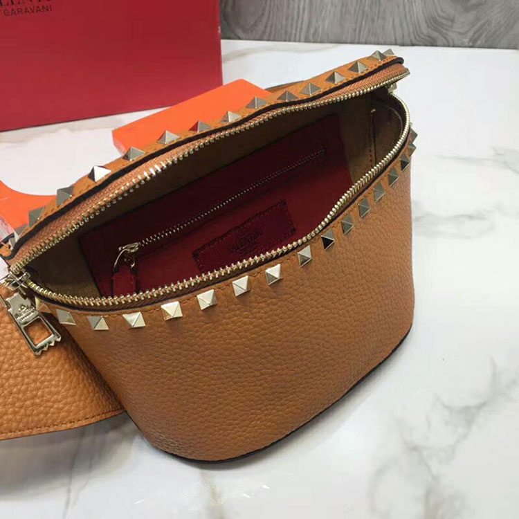 2019 VALENTINO FREE ROCKSTUD SPIKE BELT BAG