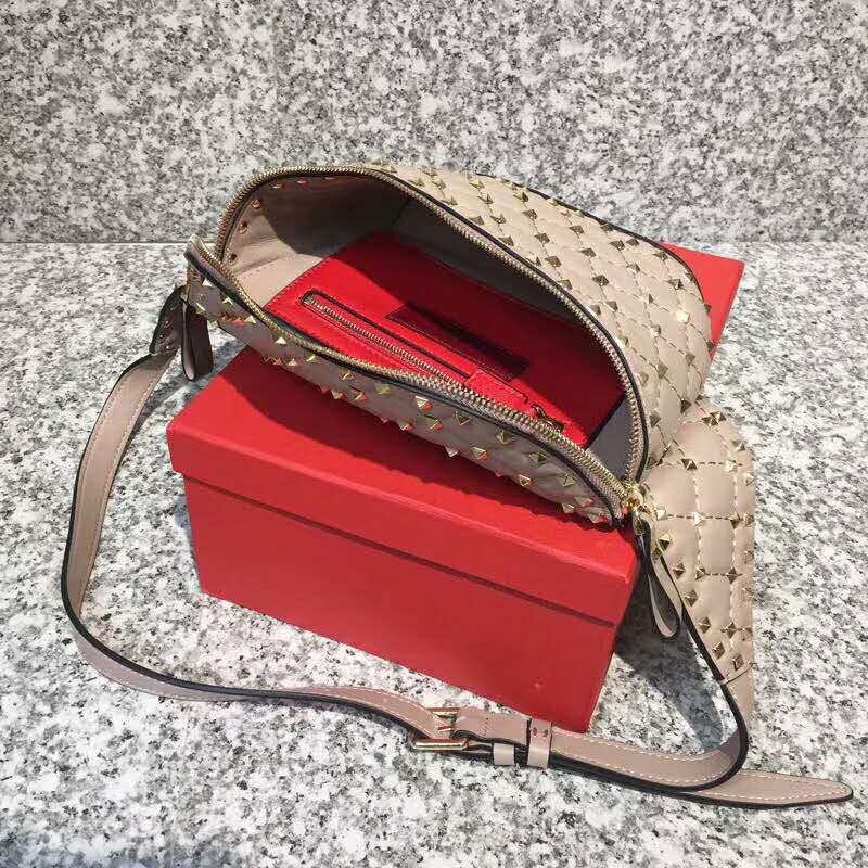 2019 VALENTINO FREE ROCKSTUD SPIKE BELT BAG