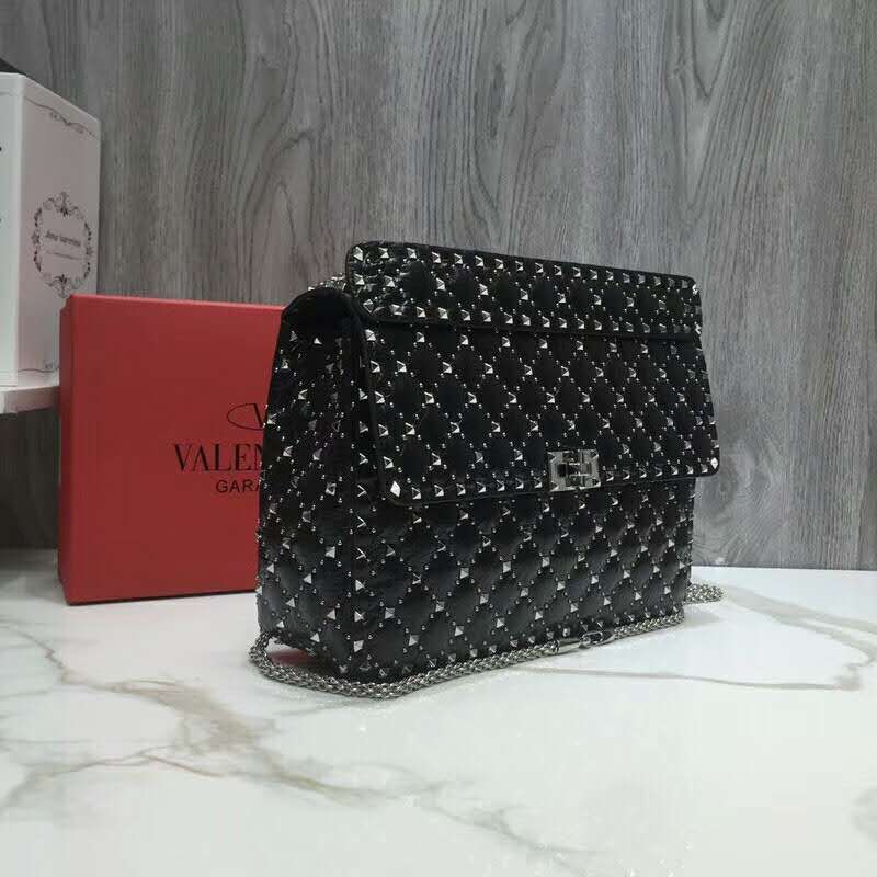 2019 VALENTINO GARAVANI ROCKSTUD SPIKE CHAIN BAG