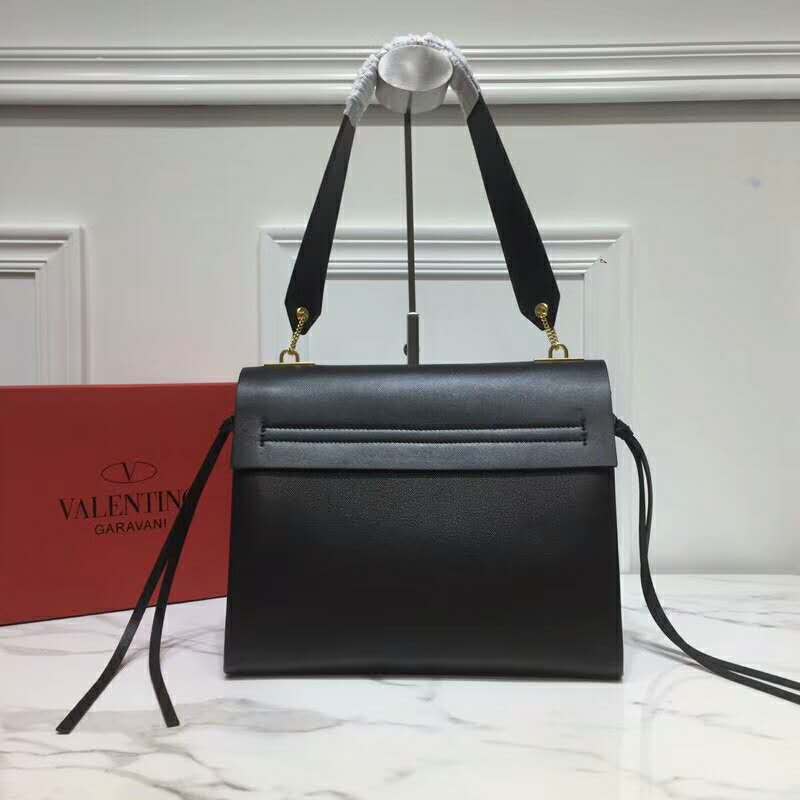 2019 VALENTINO MEDIUM VRING SMOOTH CALFSKIN SHOULDER BAG