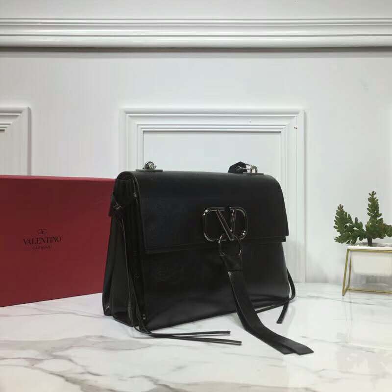 2019 VALENTINO MEDIUM VRING SMOOTH CALFSKIN SHOULDER BAG