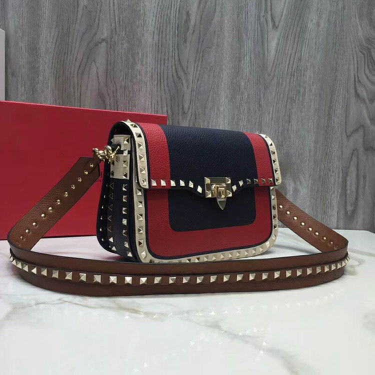 2019 Valentino GUITAR ROCKSTUD ROLLING CROSS BODY BAG