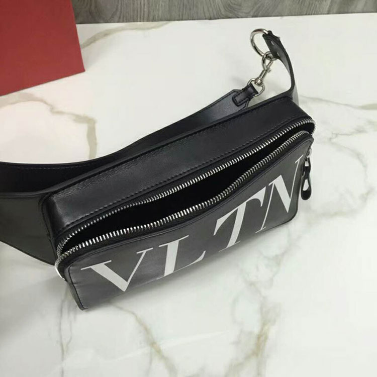 2019 Valentino Pocket