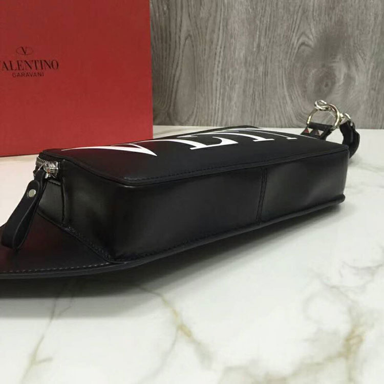 2019 Valentino Pocket